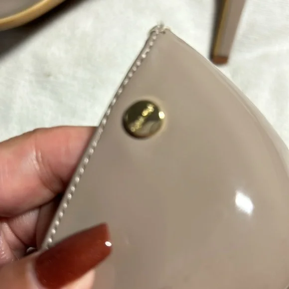 Calvin Klein Patent Taupe Heels NWOT 8.5 - Picture 6 of 9